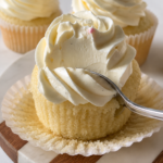 Vanila cupcakes sa kremastom puter kremom