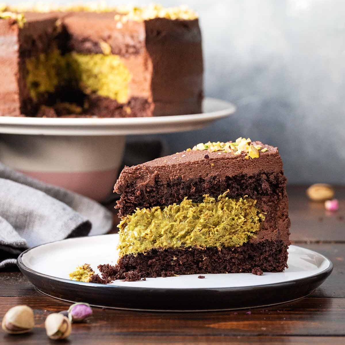 Dubai čokoladna torta s pistacijama i hrskavim kadaifom